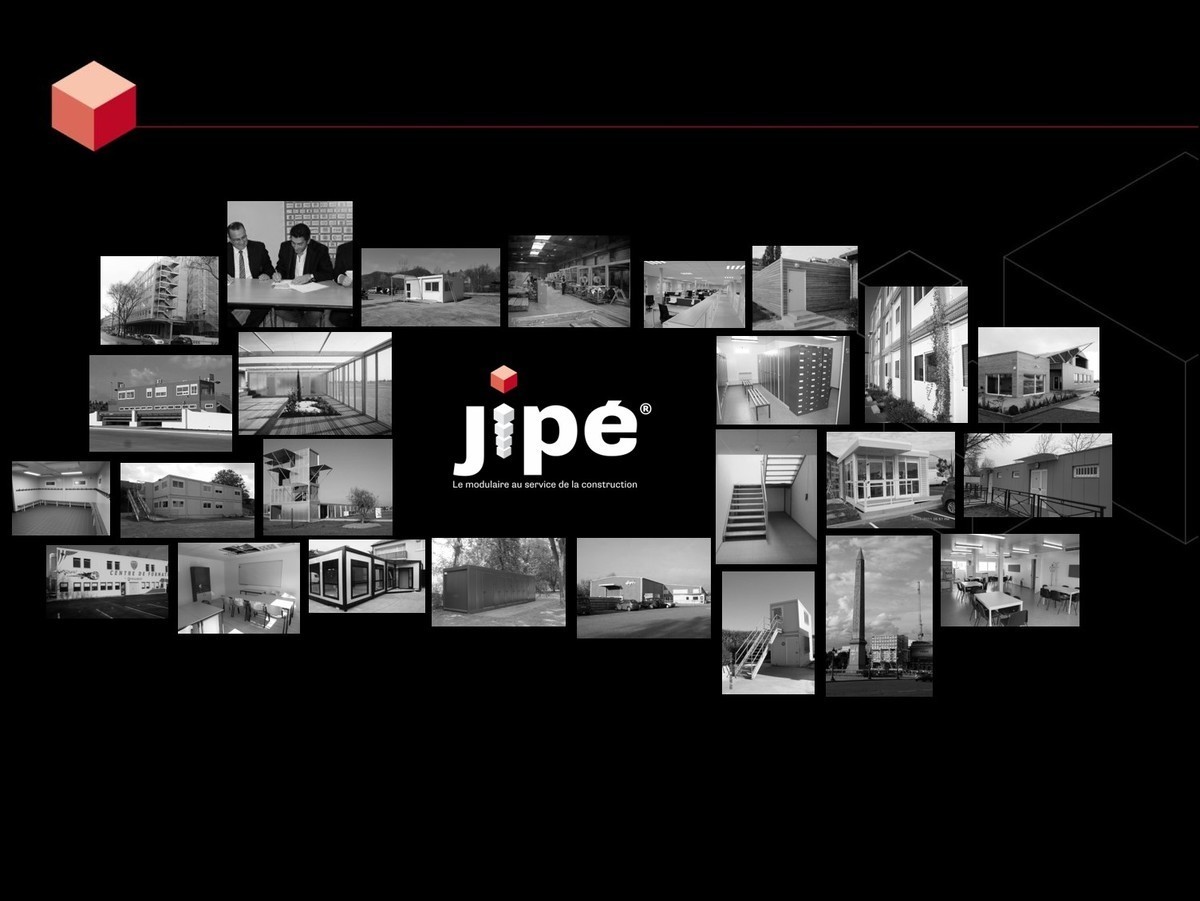 il y a une multitude d'image montrant l'intérieur de bureaux préfabriqué et l'extérieur de bungalow de chantier ainsi que de bureau préfabriqué sur plusieurs étages tous resistant au feu. On voit le logo de la marque Jipé au centre. 